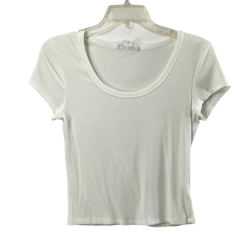 Pink Rose T-Shirt Women Medium White Scoop Neck Ribbed Knit Staple Layering